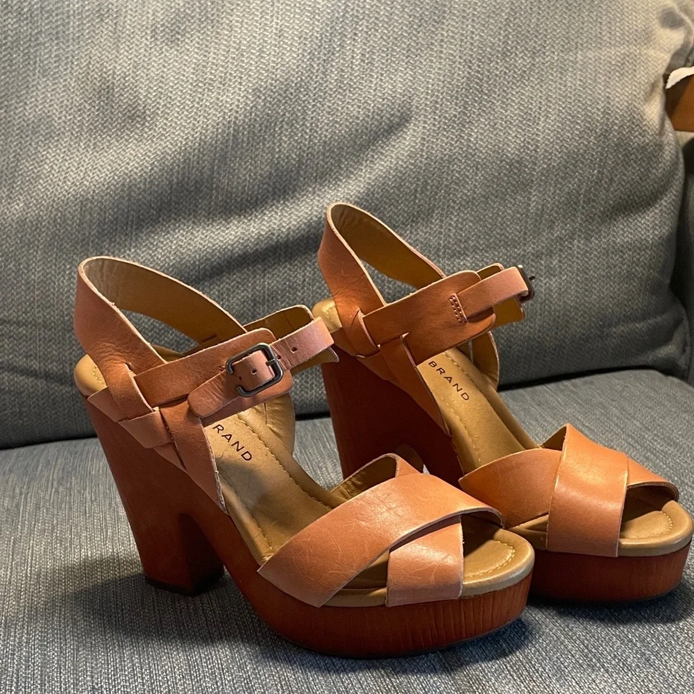 Lucky Brand Peachy- Pink Platform Sandals - Picture 1 of 6